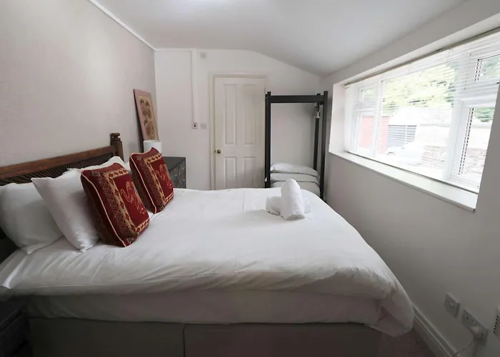 One Bedroom Ground Floor Flat In Clifton Village Apartmán Bristol